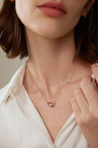 Bicolor-Herzkette – 0,63 ct Labordiamanten in 18K Gold