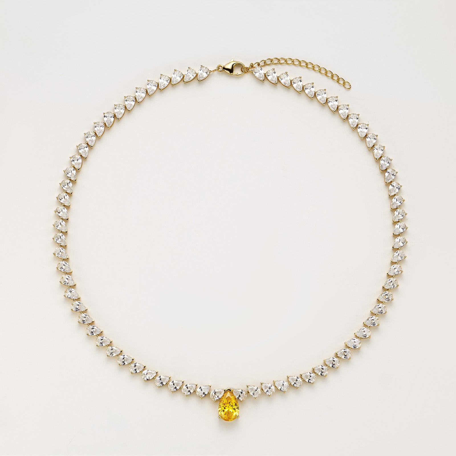 34,00 ct Labordiamant-Collier im Tropfenschliff