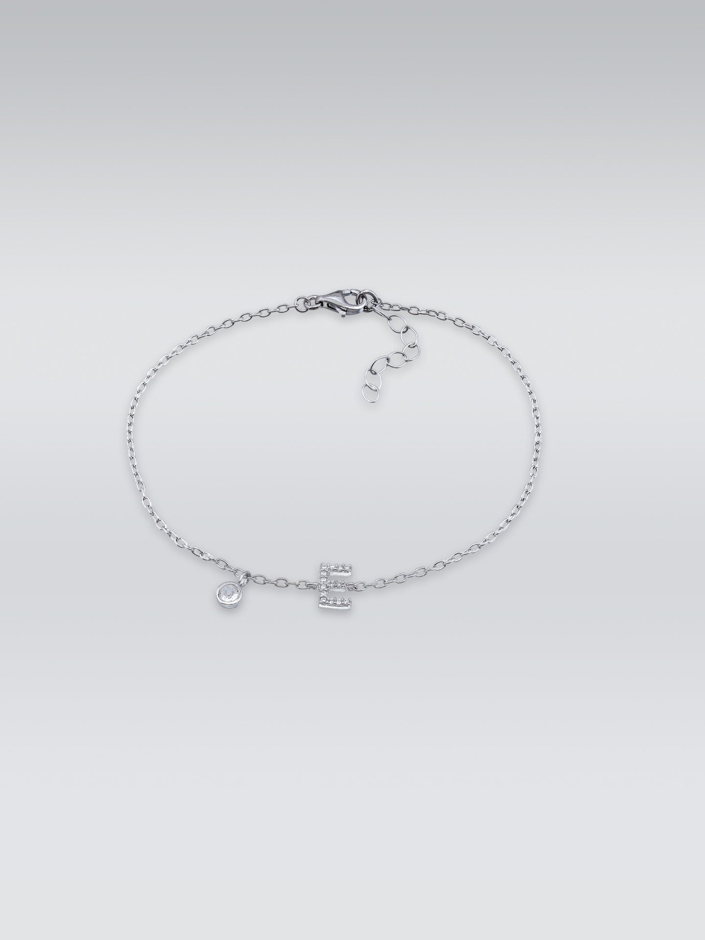 Buchstaben-Charm-Armband