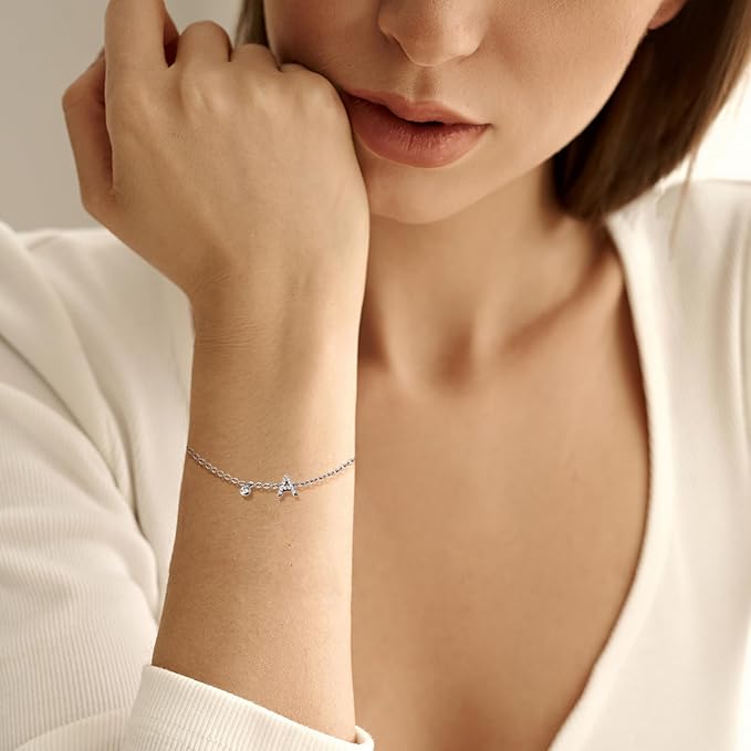 Buchstaben-Charm-Armband