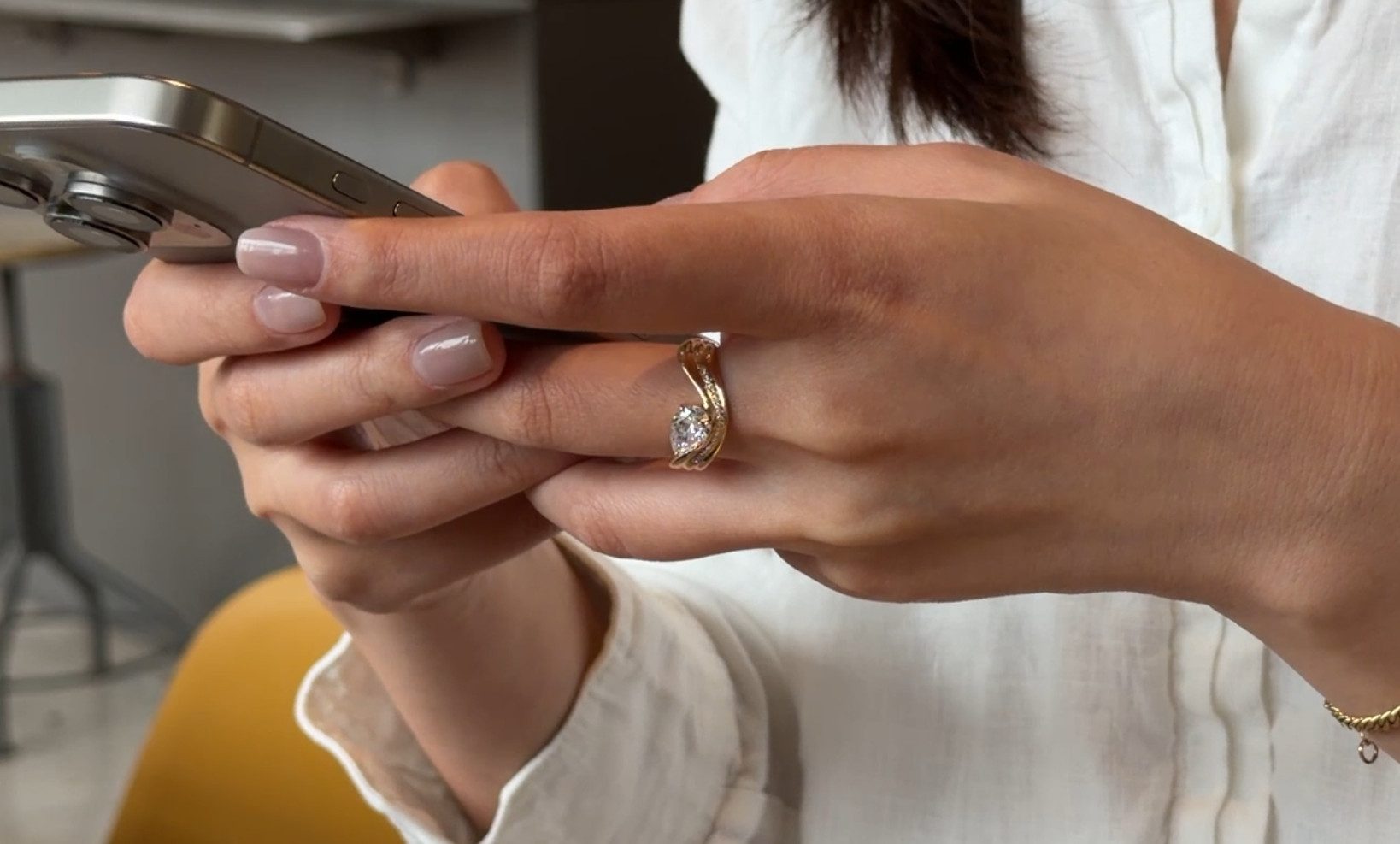 Diamond Ring in Curved Design with Pear Cut Lab Grown Diamond