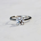 color-white gold