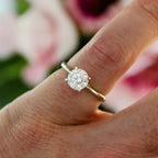 color-white gold