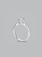 color-white gold