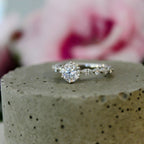 Color-White gold