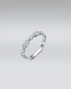 color-white gold