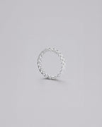 color-white gold