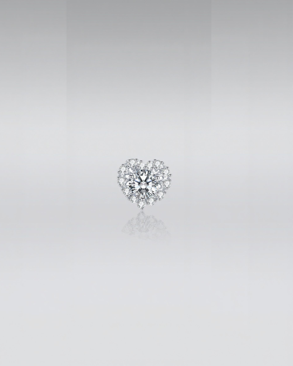 Herzförmige Diamant-Steckerohrringe