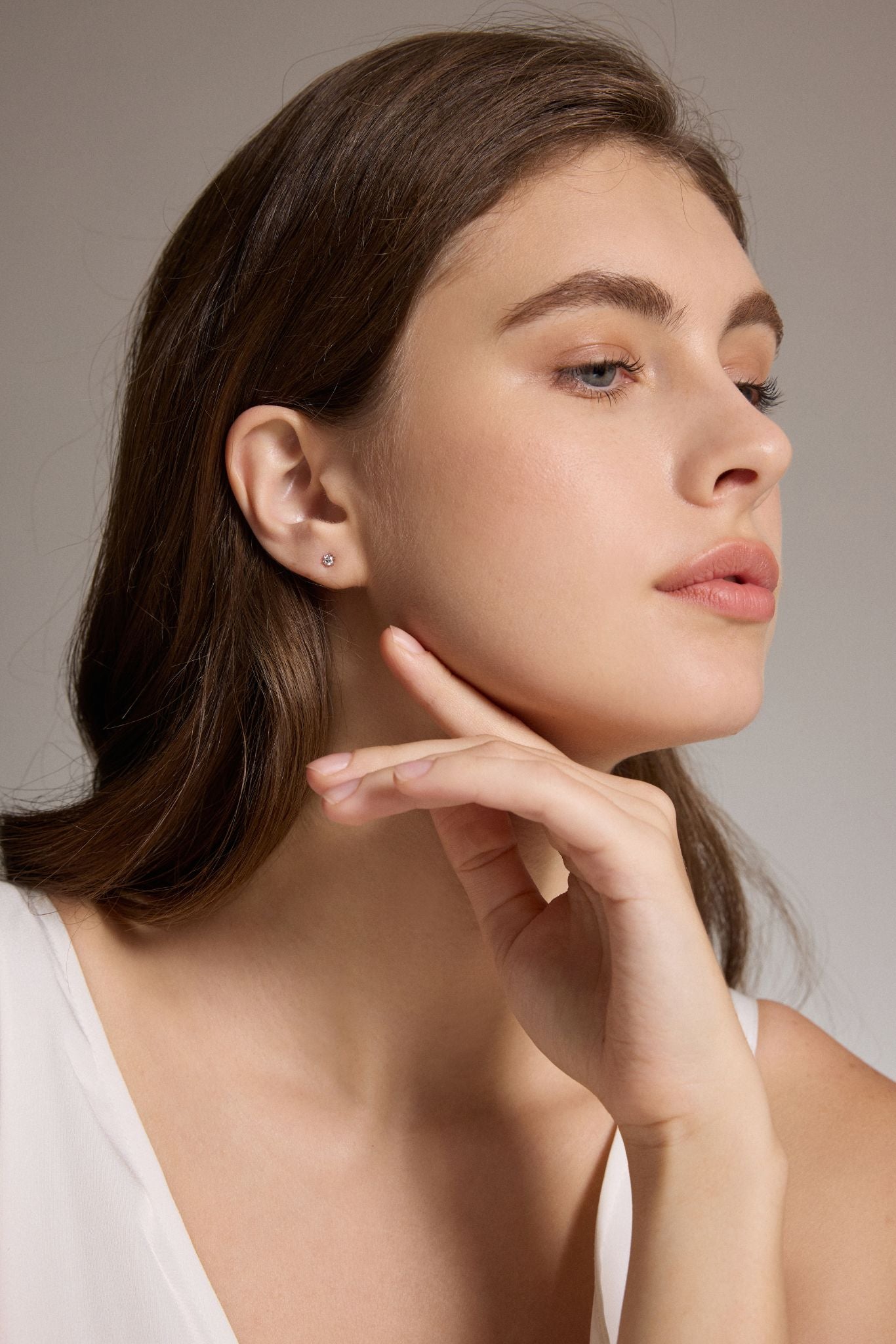 Timeless 6-Prong Solitaire Ear Studs