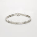 Zweireihiges Tennisarmband aus 18K Gold mit insgesamt 4,00 ct Labordiamanten.