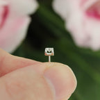 color-white gold