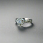 color-white gold