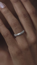 18k Weißgold Double Row Eternity Ring mit Labordiamanten