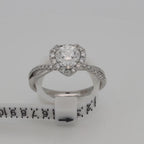 color-white gold